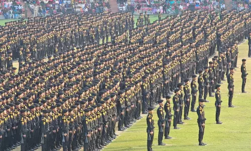 Assam कमांडो साइट पर नागालैंड के अधिकारियों के बीच गतिरोध Assam कमांडो साइट पर नागालैंड के अधिकारियों के बीच गतिरोध