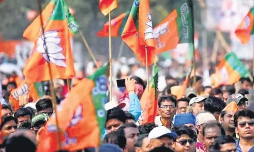 Majhi सरकार ने ओडिशा को भगवा रंग में रंगना शुरू कर दिया Majhi सरकार ने ओडिशा को भगवा रंग में रंगना शुरू कर दिया