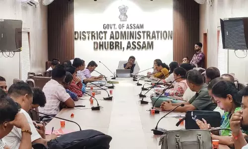 Assam सफाई कर्मचारी आयोग के अध्यक्ष बैजनाथ बासफोर ने धुबरी में श्रमिकों के कल्याण की समीक्षा