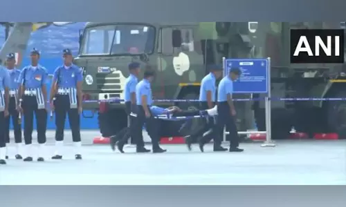 TN: वायुसेना के वर्षगांठ समारोह के दौरान वायुसेना का जवान बेहोश