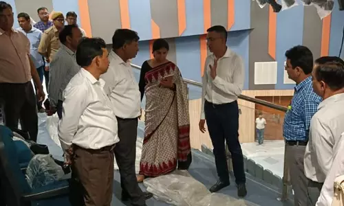 Noida सीईओ लोकेश एम ने प्रशासनिक भवन का किया निरीक्षण