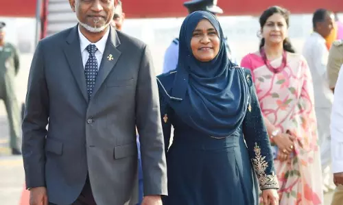 Maldives के राष्ट्रपति और प्रथम महिला साजिदा मोहम्मद ने ताजमहल का दीदार किया