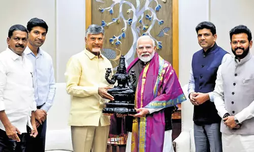 पीएम मोदी, CM नायडू ने अहम बैठक में Amaravati कैपिटल फंडिंग, पोलावरम परियोजना पर चर्चा की
