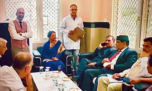 सुक्खू ने IGMC डेंटल फैकल्टी की समस्याओं को सुलझाने का वादा किया सुक्खू ने IGMC डेंटल फैकल्टी की समस्याओं को सुलझाने का वादा किया