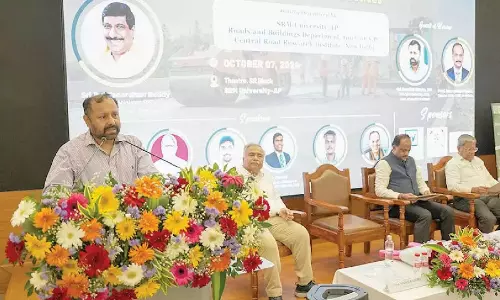 Andhra: सड़क रखरखाव के लिए नवीनतम तकनीक का उपयोग करने का आह्वान Andhra: सड़क रखरखाव के लिए नवीनतम तकनीक का उपयोग करने का आह्वान