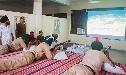 Punjab: कैडेट्स ने सिम्युलेटर पर फायरिंग कौशल को निखारा