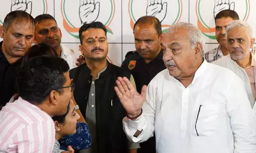 Haryana : हुड्डा शैलजा ने कांग्रेस की बड़ी जीत की भविष्यवाणी की सीएम पद पर रुख स्पष्ट Haryana : हुड्डा शैलजा ने कांग्रेस की बड़ी जीत की भविष्यवाणी की सीएम पद पर रुख स्पष्ट