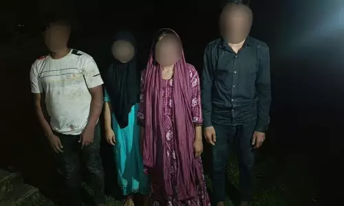 Assam पुलिस ने भारत-बांग्लादेश सीमा पर चार अवैध घुसपैठियों को पकड़ा Assam पुलिस ने भारत-बांग्लादेश सीमा पर चार अवैध घुसपैठियों को पकड़ा