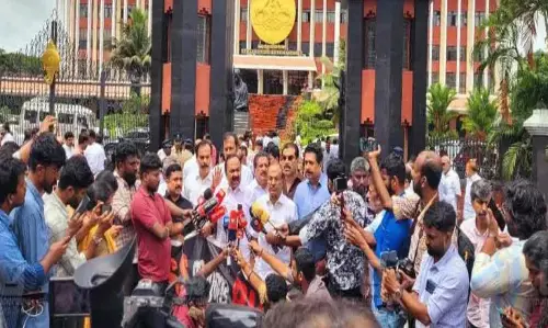 KERALA : मलप्पुरम पीआर विवाद क्यों सीएम की जीत हुई