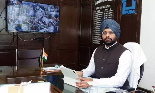 दृष्टिबाधित IAS अधिकारी का जीवन दूसरों के लिए प्रेरणास्रोत