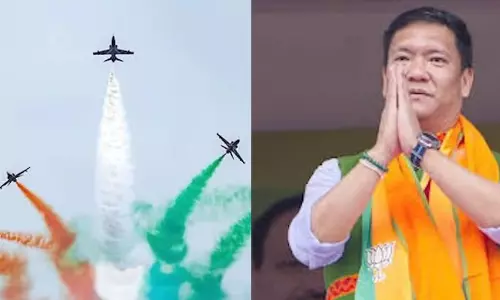 Arunachal के सीएम पेमा खांडू ने भारतीय वायु सेना दिवस पर भारतीय वायुसेना की वीरता की प्रशंसा की Arunachal के सीएम पेमा खांडू ने भारतीय वायु सेना दिवस पर भारतीय वायुसेना की वीरता की प्रशंसा की