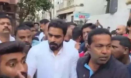 Asifnagar में कांग्रेस और एमआईएम कार्यकर्ताओं के बीच हाथापाई