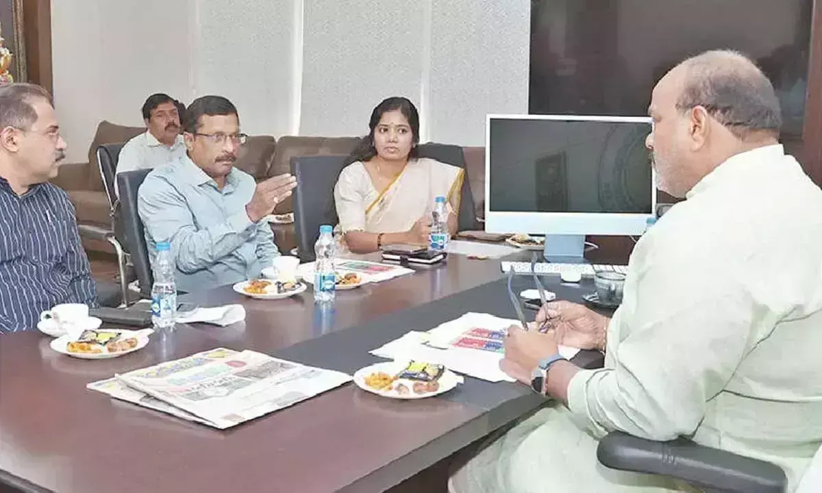 टमाटर, प्याज की कीमतें कम करने के लिए कदम उठाए जा रहे हैं: Achanna टमाटर, प्याज की कीमतें कम करने के लिए कदम उठाए जा रहे हैं: Achanna
