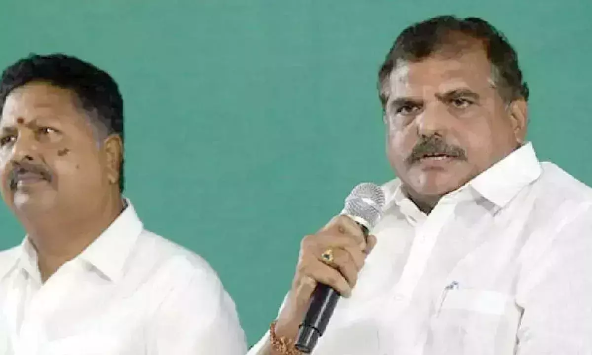बोत्चा ने मूल्य वृद्धि और असफल रेत नीति के लिए TDP की आलोचना की बोत्चा ने मूल्य वृद्धि और असफल रेत नीति के लिए TDP की आलोचना की