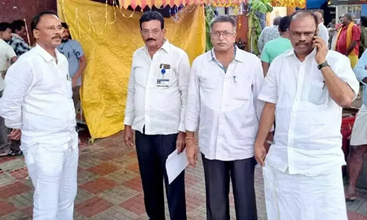 TTD ने अस्वच्छ भोजनालयों पर कार्रवाई की TTD ने अस्वच्छ भोजनालयों पर कार्रवाई की