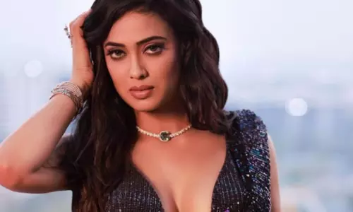 Shweta Tiwaris की लेटेस्ट तस्वीरों ने सनसनी मचा दी