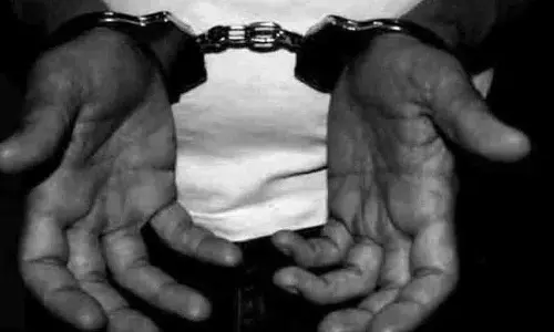 Hyderabad: फर्जी प्रमाण पत्र रैकेट चलाने के आरोप में दो लोग गिरफ्तार