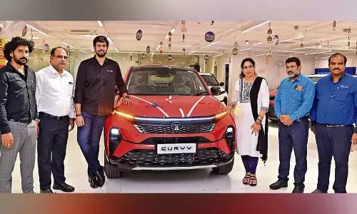 ऑरेंज ग्रुप ने हैदराबाद में नई टाटा कर्व इलेक्ट्रिक SUV लॉन्च की ऑरेंज ग्रुप ने हैदराबाद में नई टाटा कर्व इलेक्ट्रिक SUV लॉन्च की