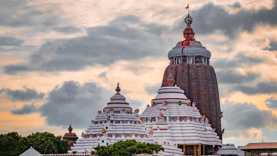 Puri Srimandir: श्रद्धालुओं के लिए रैंप और बैरिकेड्स लगाए गए