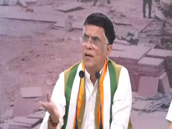 Pawan Khera ने कांग्रेस पर पीएम मोदी के हमले पर सवाल उठाया