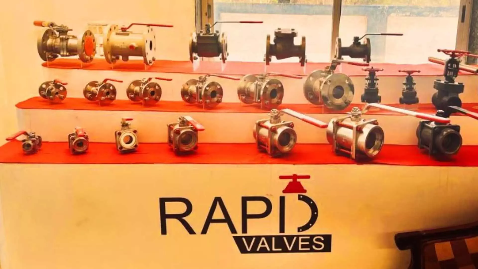 शानदार शुरुआत के बाद Rapid Valves का स्टॉक 5% अपर सर्किट पर पहुंच गया