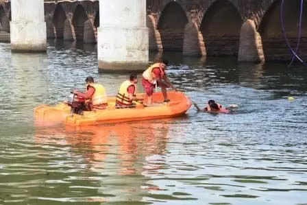 बाढ़ आपदा से बचाव के लिए NDRF ने किया शिवनाथ नदी में मॉकड्रिल