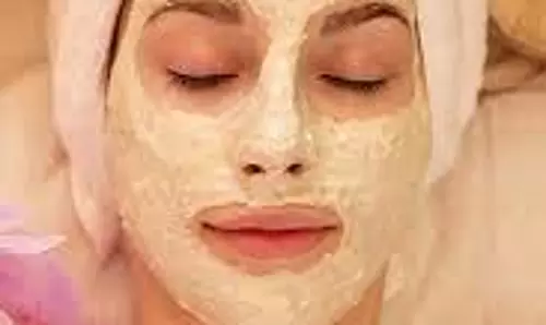 Beauty tips: दालचीनी के साथ मिलाएं ये चीज,चमक उठेगा चेहरा Beauty tips: दालचीनी के साथ मिलाएं ये चीज,चमक उठेगा चेहरा