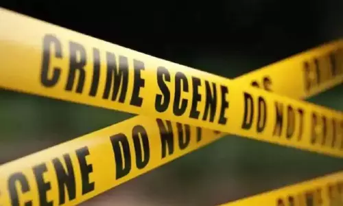 पति-पत्नी के शव फांसी के फंदे पर लटके मिले, परिजन सन्न, लगाया ये आरोप पति-पत्नी के शव फांसी के फंदे पर लटके मिले, परिजन सन्न, लगाया ये आरोप