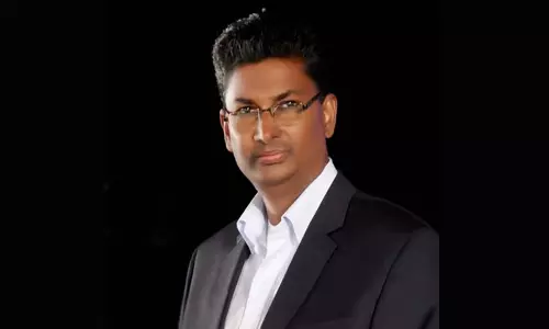 Karnataka: कांग्रेस मंत्री सतीश ने पार्टी नेताओं से मुलाकात की Karnataka: कांग्रेस मंत्री सतीश ने पार्टी नेताओं से मुलाकात की