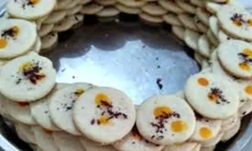 Karwa Chauth 2024: करवचौथ स्पेशल मिश्री रोटी