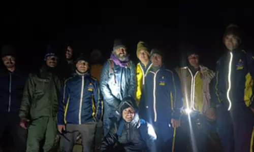 चमोली में नीलकंठ ट्रैक पर फंसे चार विदेशी पर्यटकों का एसडीआरएफ ने किया रेस्क्यू चमोली में नीलकंठ ट्रैक पर फंसे चार विदेशी पर्यटकों का एसडीआरएफ ने किया रेस्क्यू