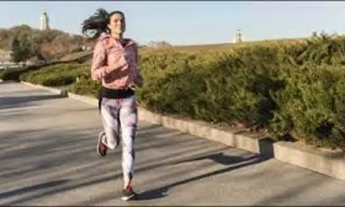 Health: रोजाना वॉक करने वाले लोगों के शरीर में दिखते हैं ये बदलाव Health: रोजाना वॉक करने वाले लोगों के शरीर में दिखते हैं ये बदलाव