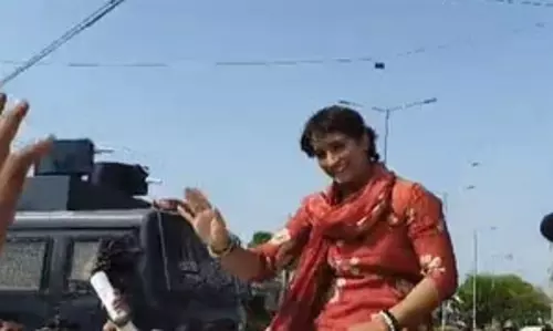 विनेश फोगाट को अयोग्य ठहराए जाने की वजह आईओए नहीं बल्कि उनकी टीम है: पीटी उषा विनेश फोगाट को अयोग्य ठहराए जाने की वजह आईओए नहीं बल्कि उनकी टीम है: पीटी उषा