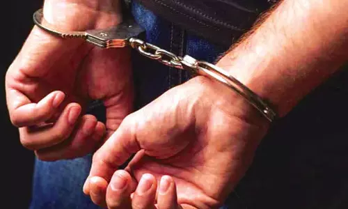 युवती के परिजनों को भेजा अश्लील वीडियो, सनकी आशिक गिरफ्तार