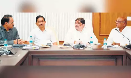 Telangana सरकार ने सुप्रीम कोर्ट के निर्देश के बीच समावेशी जाति गणना पर विचार किया Telangana सरकार ने सुप्रीम कोर्ट के निर्देश के बीच समावेशी जाति गणना पर विचार किया
