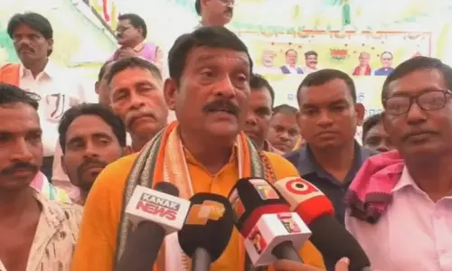 पांडियन अब हम पर शासन नहीं कर रहे: Odisha भाजपा सांसद प्रदीप पुरोहित पांडियन अब हम पर शासन नहीं कर रहे: Odisha भाजपा सांसद प्रदीप पुरोहित