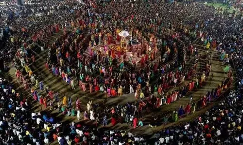 Pune: गरबा कलाकार अशोक माली की पुणे में दिल का दौरा पड़ने से मौत