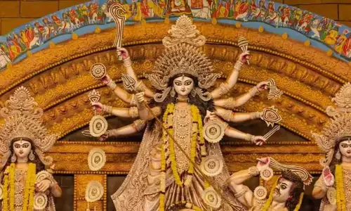 Assam : धुबरी जिला पुस्तकालय सभागार में दुर्गा पूजा समितियों के लिए