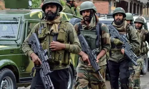 Assam : बांग्लादेश की स्थिति पर तनाव बढ़ने के कारण 4 जिलों में AFSPA बढ़ाया गया