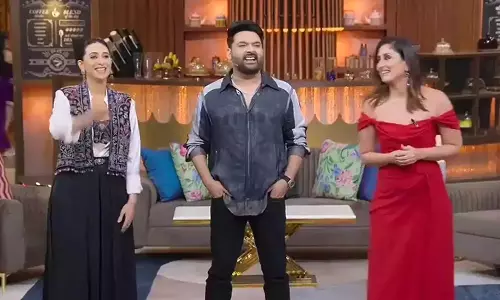 The Kapil Sharma शो में करीना ने करिश्मा के प्यार का राज खोला The Kapil Sharma शो में करीना ने करिश्मा के प्यार का राज खोला