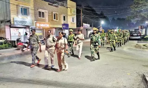 Sambalpur में दुर्गा पूजा के सुचारू आयोजन के लिए योजना बनाई Sambalpur में दुर्गा पूजा के सुचारू आयोजन के लिए योजना बनाई