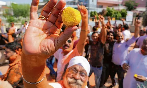 Haryana : ऐलनाबाद में राजनीतिक बदलाव कांग्रेस के बेनीवाल ने अभय चौटाला को हराया Haryana : ऐलनाबाद में राजनीतिक बदलाव कांग्रेस के बेनीवाल ने अभय चौटाला को हराया