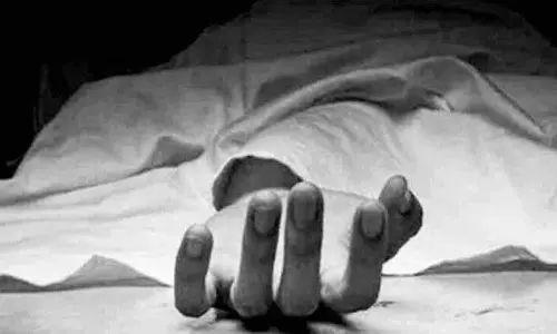 Karimnagar:  व्यक्ति ने छोटे भाई की हत्या कर पुलिस के सामने आत्मसमर्पण कर दिया