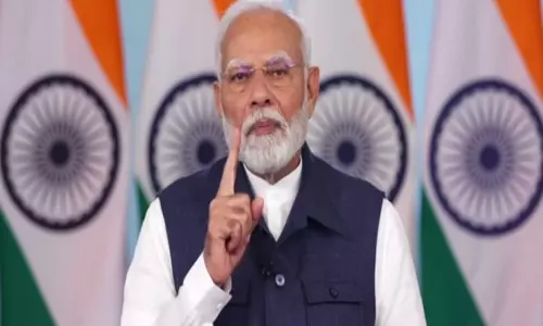 कांग्रेस राजनीतिक लाभ के लिए हिंदुओं को बांटना चाहती है: PM Modi कांग्रेस राजनीतिक लाभ के लिए हिंदुओं को बांटना चाहती है: PM Modi