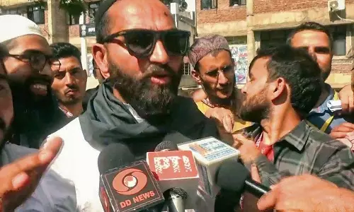 कार्यकर्ता मेहराज मलिक ने आप को J&K में पहली जीत दिलाई कार्यकर्ता मेहराज मलिक ने आप को J&K में पहली जीत दिलाई