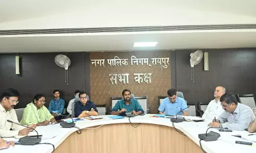 सफाई को प्राथमिकता दें : आयुक्त अबिनाष मिश्रा