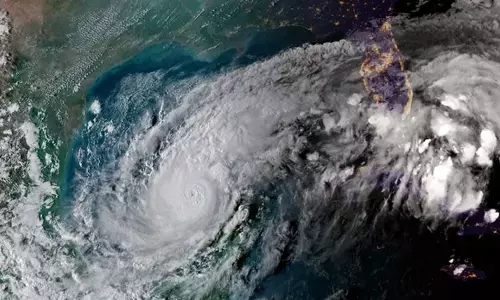 Hurricane Milton: अंतरिक्ष से ली गई चौंका देने वाली तस्वीरें Hurricane Milton: अंतरिक्ष से ली गई चौंका देने वाली तस्वीरें