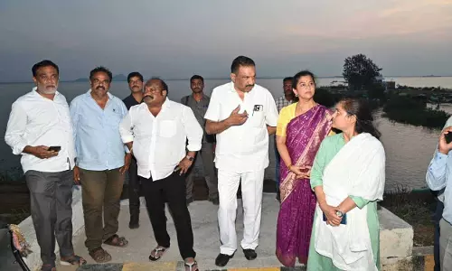 पूर्ववर्ती Karimnagar में सद्दुला बथुकम्मा के लिए व्यवस्थाएं पूर्ववर्ती Karimnagar में सद्दुला बथुकम्मा के लिए व्यवस्थाएं