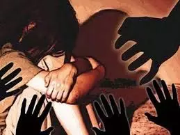 Uttarakhand News: 6 साल की मासूम से 13 साल के लड़के ने किया दुष्कर्म Uttarakhand News: 6 साल की मासूम से 13 साल के लड़के ने किया दुष्कर्म