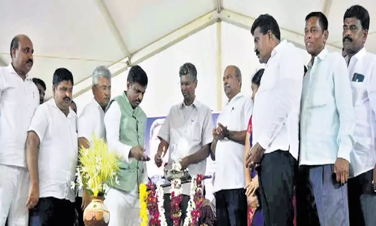 Karnataka: चिक्कमगलुरु विधायक से मुलाकात के बारे में कुछ भी राजनीतिक नहीं Karnataka: चिक्कमगलुरु विधायक से मुलाकात के बारे में कुछ भी राजनीतिक नहीं